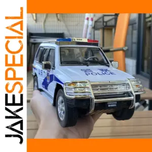 1:18 Mitsubishi Pajero Montero Sport Police Model