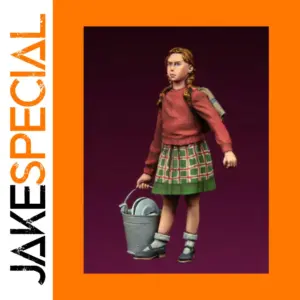 1/35 Scale Refugee Girl Figurine Kit