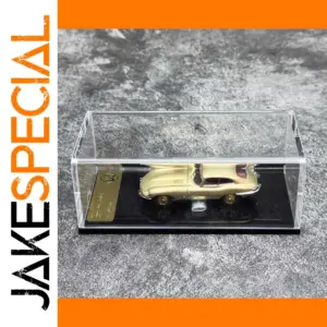 Gold 1961 Jaguar E-Type Diecast Model