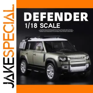 Maisto 1:18 Scale Land Rover Defender Model