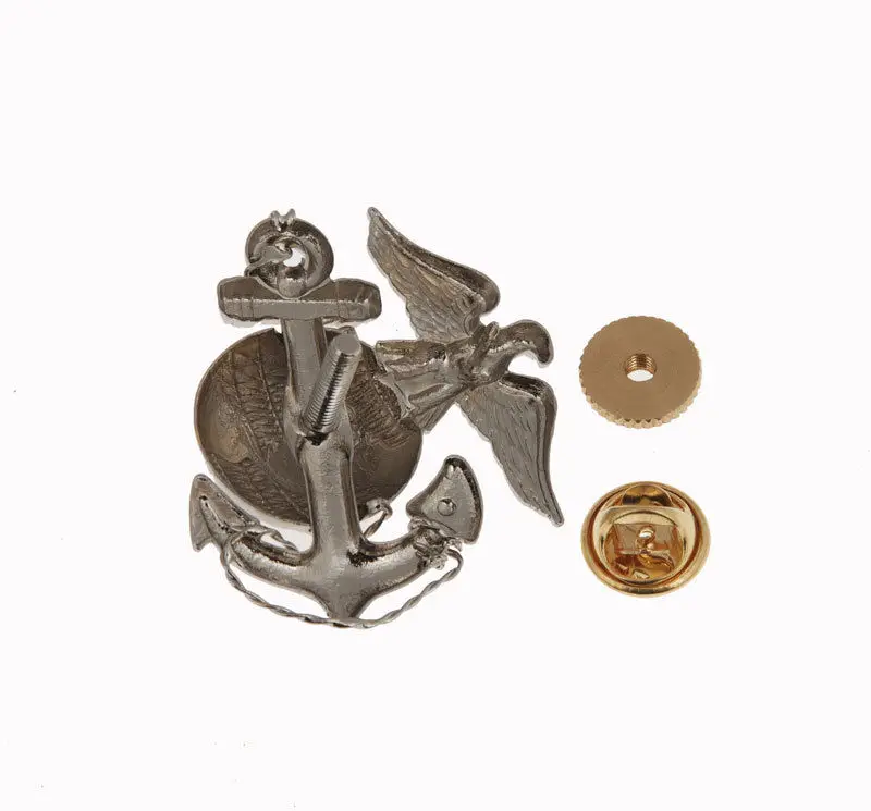 WWII USMC Officer EGA Hat Badge 3 WWII USMC Officer EGA Hat Badge - Image 3