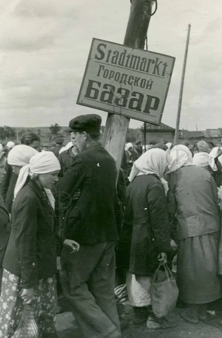 WW2 Russian Refugee 1/35 Resin Figure Kit 4 WW2 Russian Refugee 1/35 Resin Figure Kit - Image 4