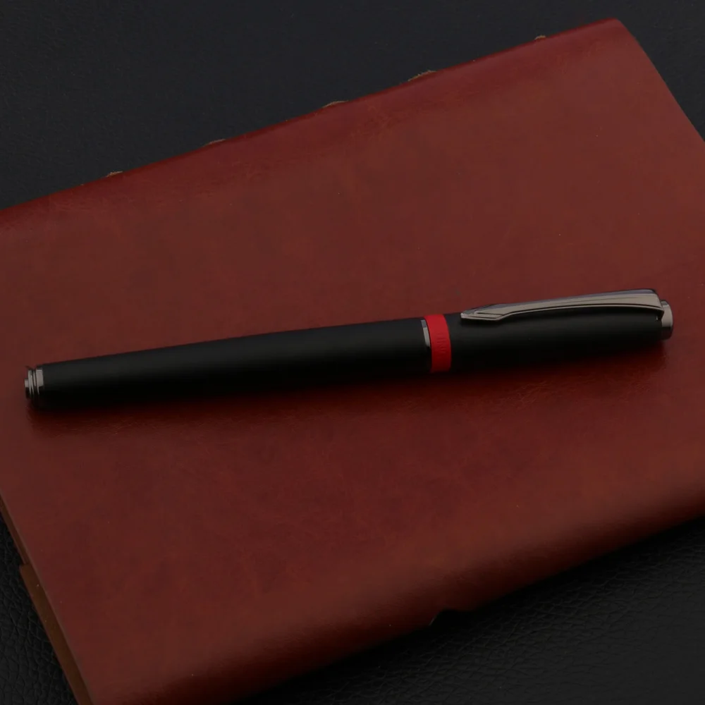 Sleek Black Metal Fountain Pen with 0.5mm Nib 2 Sleek Black Metal Fountain Pen with 0.5mm Nib - Image 2