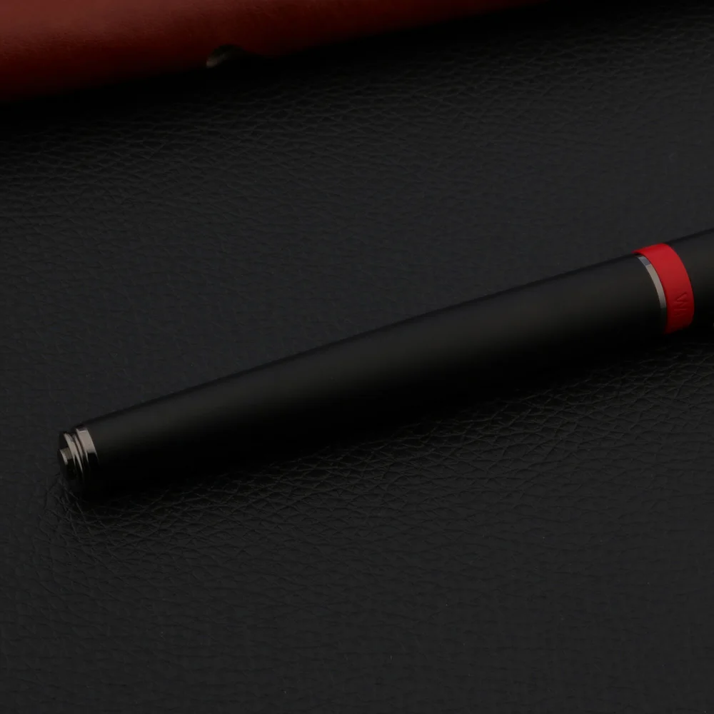 Sleek Black Metal Fountain Pen with 0.5mm Nib 5 Sleek Black Metal Fountain Pen with 0.5mm Nib - Image 5