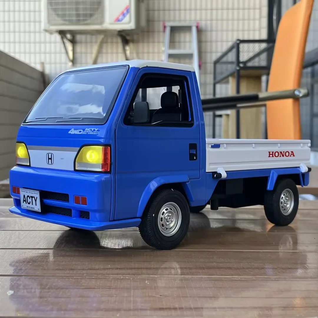 Honda ACTY 4WD Attack Pickup Truck Model 1:18 7 Honda ACTY 4WD Attack Pickup Truck Model 1:18 - Image 7