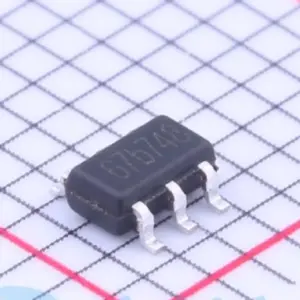 Black Battery Power Management Chip IC SOT-23-6