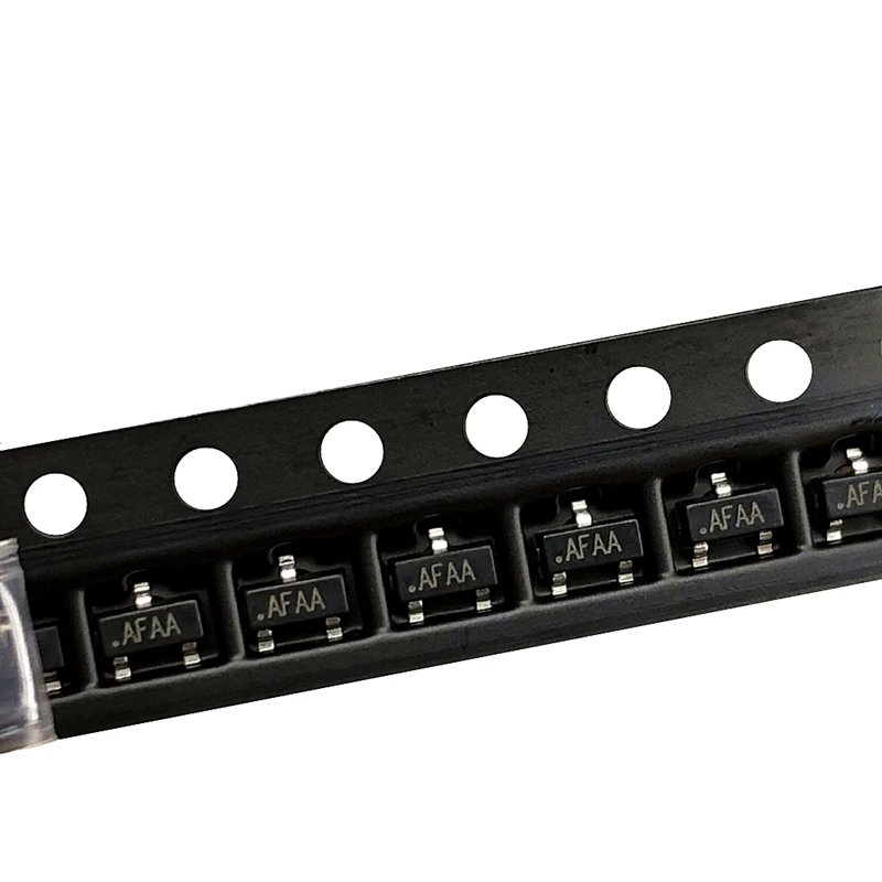 MAX809REUR SMD Microcontroller Voltage Monitor IC (Pack of 100) 1 MAX809REUR SMD Microcontroller Voltage Monitor IC (Pack of 100)