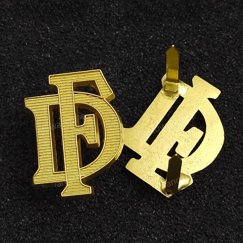 Vintage German Military Epaulet Pair in Gold 3 Vintage German Military Epaulet Pair in Gold - Image 3