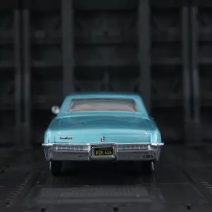 1:26 Scale Buick Riviera Gran Sport Diecast Model 8 S0cf1deb425134e83b9b61fbe32c88cc2M