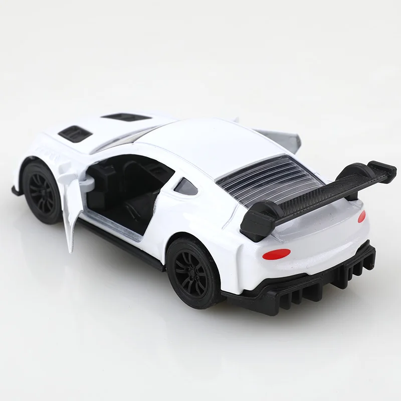 Vibrant Green 1:38 Scale Diecast Race Car 6 Vibrant Green 1:38 Scale Diecast Race Car - Image 6