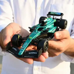 1:18 Aston Martin F1 No.14 Diecast Model 12 S1edf3c69e9bc4e56adb23431ef5919948
