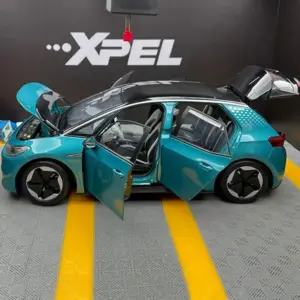 1:18 Scale Diecast ID.3 SUV Model in Green or White