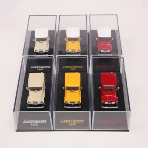 Vintage Land Cruiser FJ40 Diecast Model in 1:64 Scale