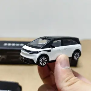 S2741103d744348699fa64403e04be447K