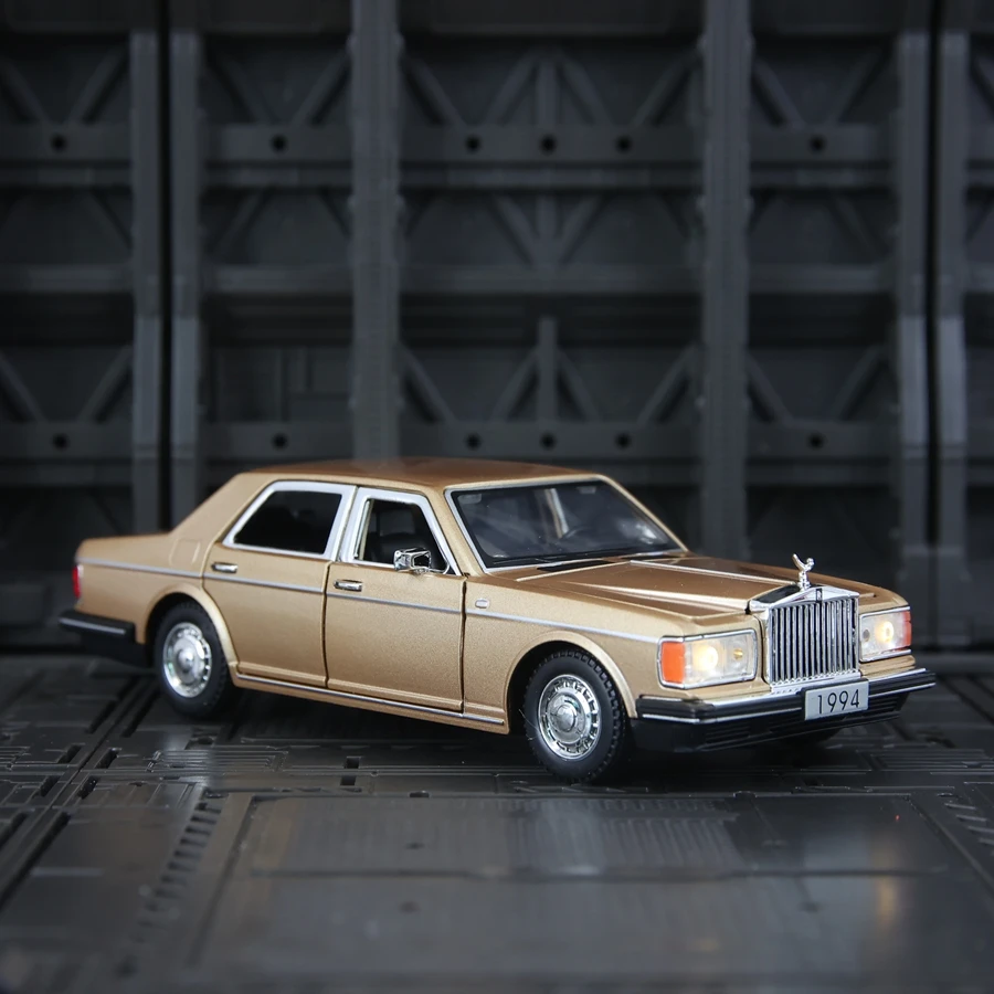 1:32 Scale Rolls Royce Silver Spur Replica 2 1:32 Scale Rolls Royce Silver Spur Replica - Image 2