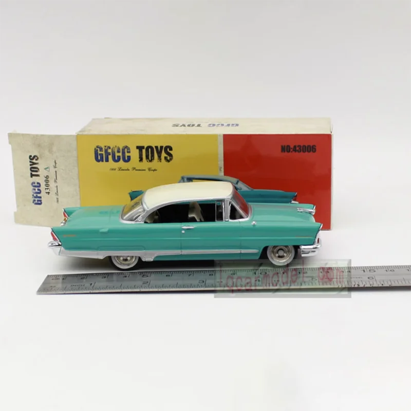 1956 Lincoln Premiere Diecast Model Car 1:43 Scale 3 1956 Lincoln Premiere Diecast Model Car 1:43 Scale - Image 3