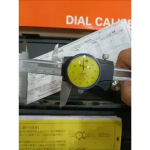 Mitutoyo 505-681 Precision Vernier Calipers 11 S3a40b3fbf57b41c2a29ffd2b7711bd3fv