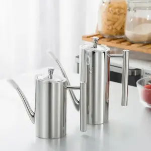 Stainless Steel Oil Dispenser Pot 500ml/700ml 10 S3a5d5708155c444b9d58a1b8260919c5d