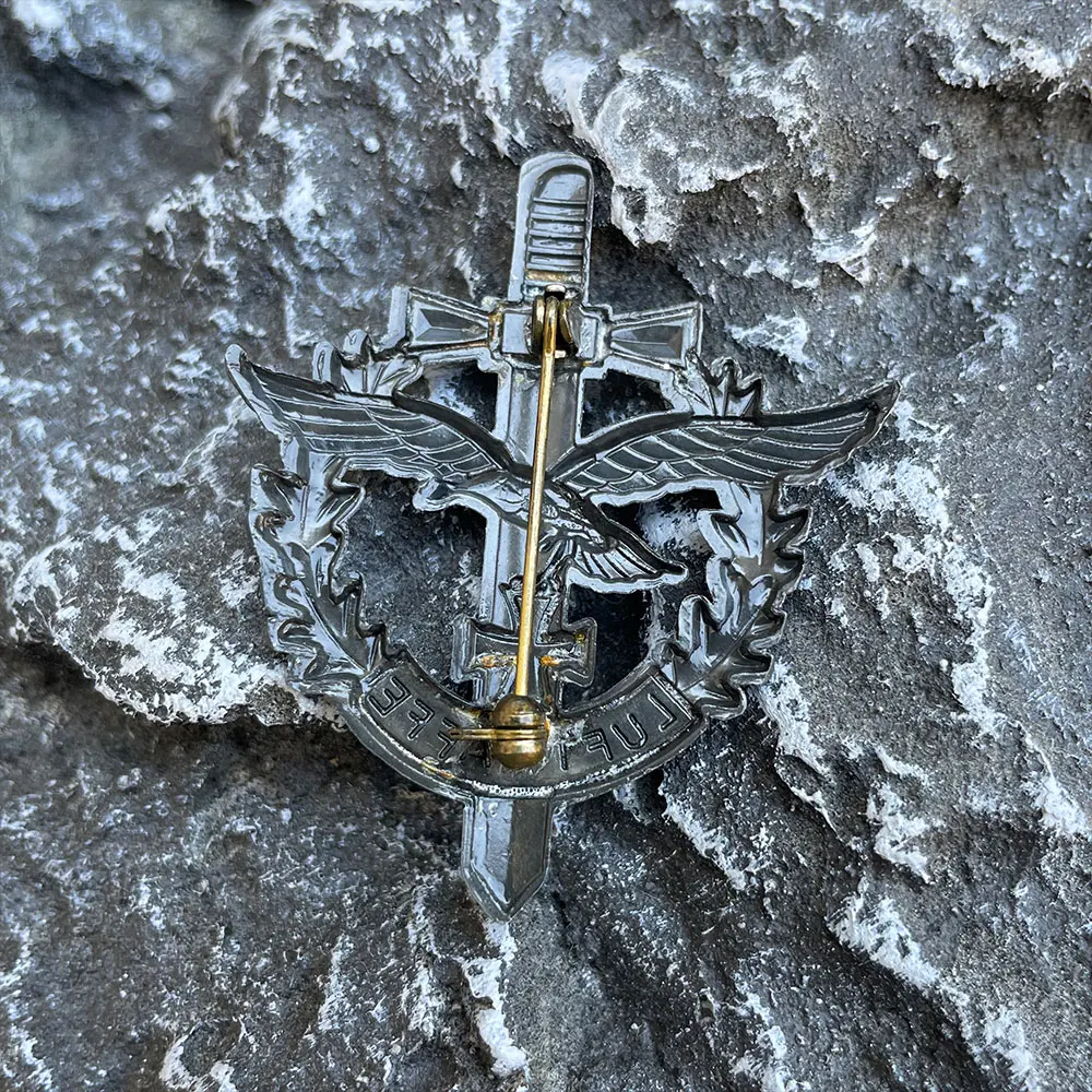 Vintage European Military Eagle Brooch 3 Vintage European Military Eagle Brooch - Image 3