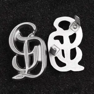 Vintage German Military Epaulet Pair in Gold 11 S490cfdefd6184894a27f241098dd5903D