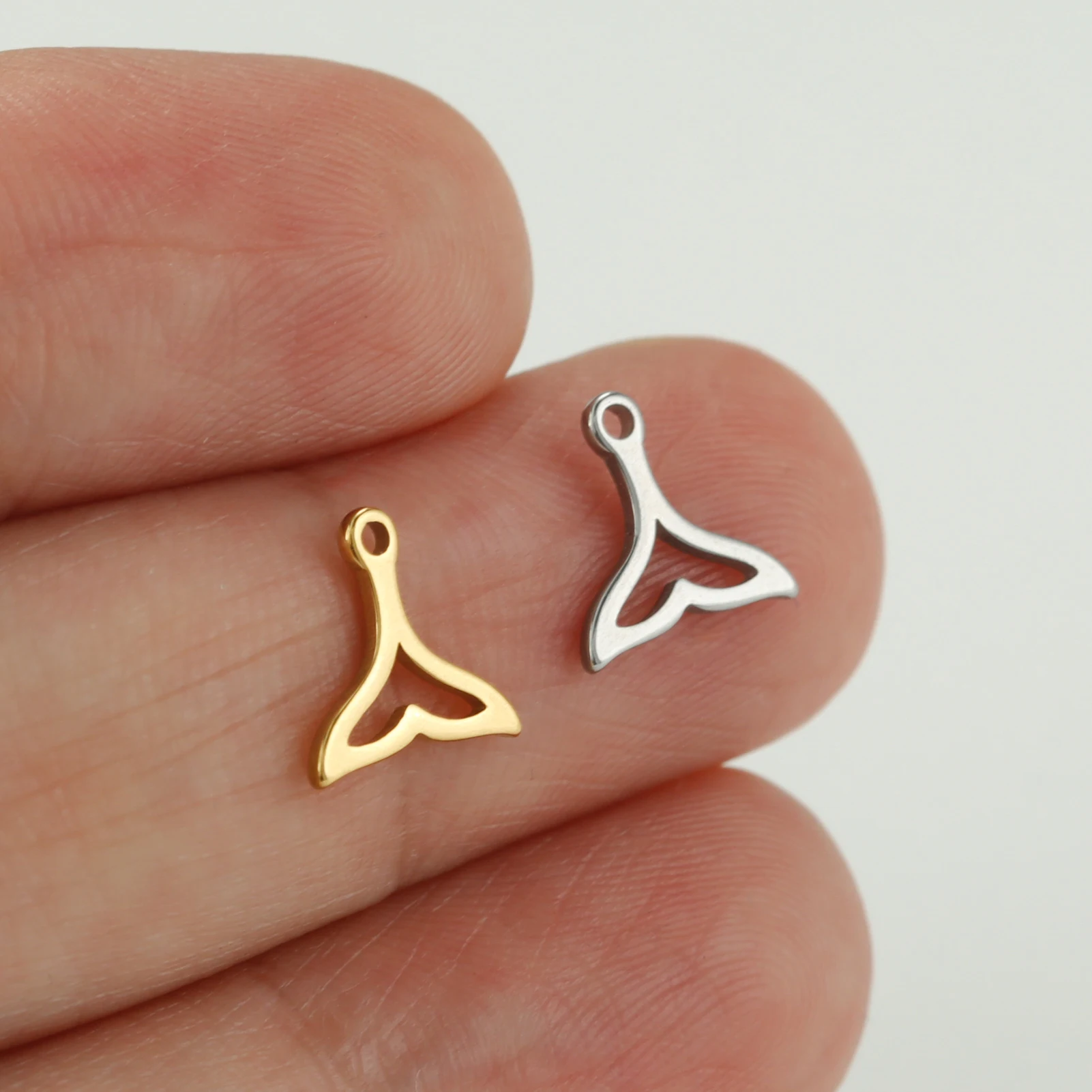 Stainless Steel Fish Tail Jewelry Charms Set 4 Stainless Steel Fish Tail Jewelry Charms Set - Image 4