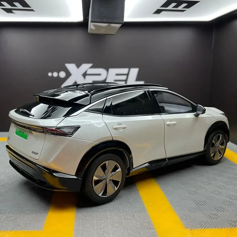 1:18 Nissan ARIYA Diecast Model 4 1:18 Nissan ARIYA Diecast Model - Image 4