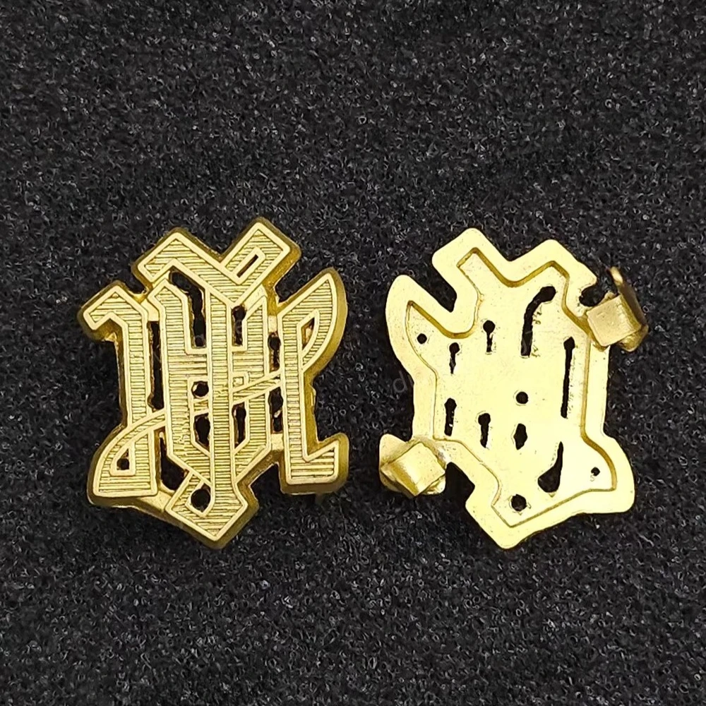 Vintage German Military Epaulet Pair in Gold 5 Vintage German Military Epaulet Pair in Gold - Image 5