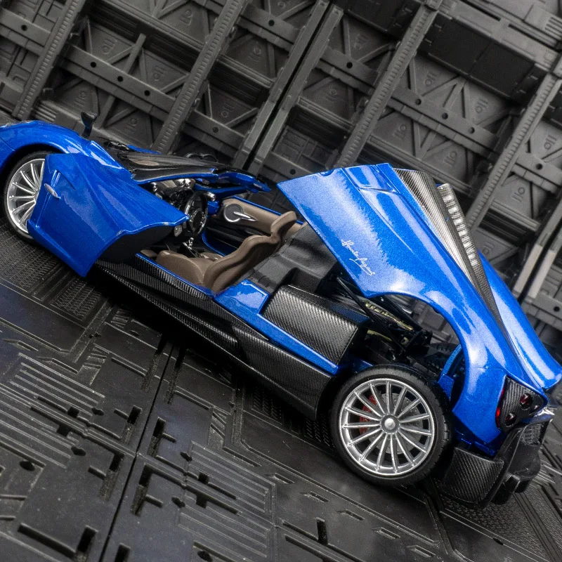 1:24 Pagani Huayra Diecast Model Car 4 1:24 Pagani Huayra Diecast Model Car - Image 4