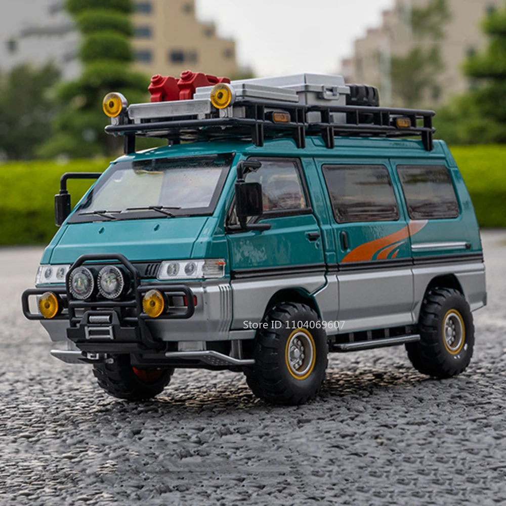 1:24 Scale Off-Road Mitsubishi Delica Model 6 1:24 Scale Off-Road Mitsubishi Delica Model - Image 6