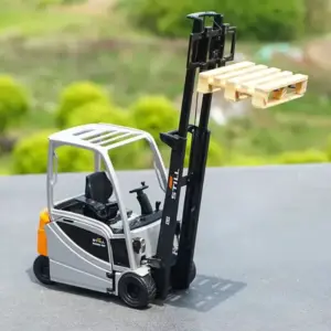 Detailed 1:25 Scale STILL RX20-20 Forklift Model 9 S7fce74f48db5445e85163b3aaaa4dd7cK