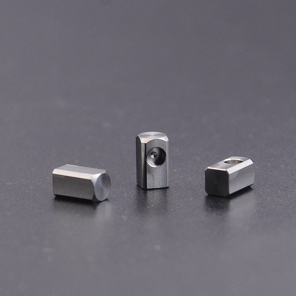 Titanium Alloy Guitar Locking Screw Set for 6-8 Strings 3 Titanium Alloy Guitar Locking Screw Set for 6-8 Strings - Image 3