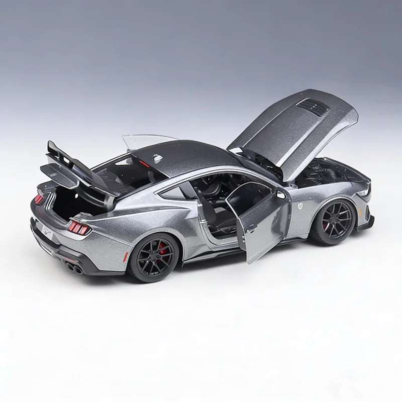2024 Mustang Dark Horse Diecast Model 1:24 Scale 6 2024 Mustang Dark Horse Diecast Model 1:24 Scale - Image 6