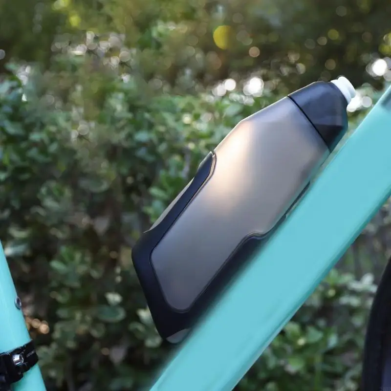 Carbon Fiber Bike Water Bottle Cage 4 Carbon Fiber Bike Water Bottle Cage - Image 4