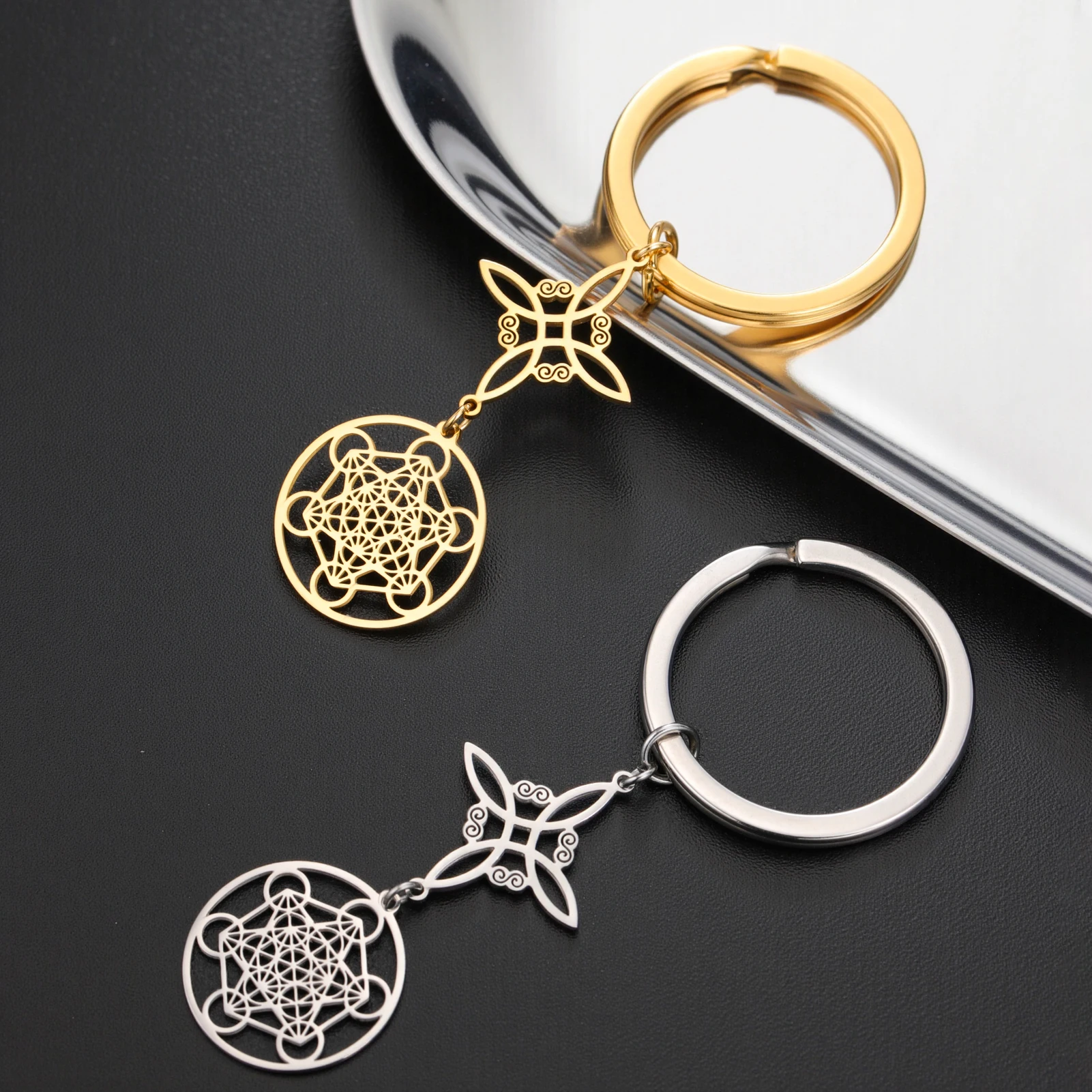 Stainless Steel Witch Knot Keychain with Gold Options 4 Stainless Steel Witch Knot Keychain with Gold Options - Image 4