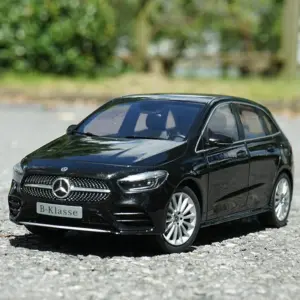 1:18 Scale Mercedes-Benz B-Klasse MPV Diecast Model