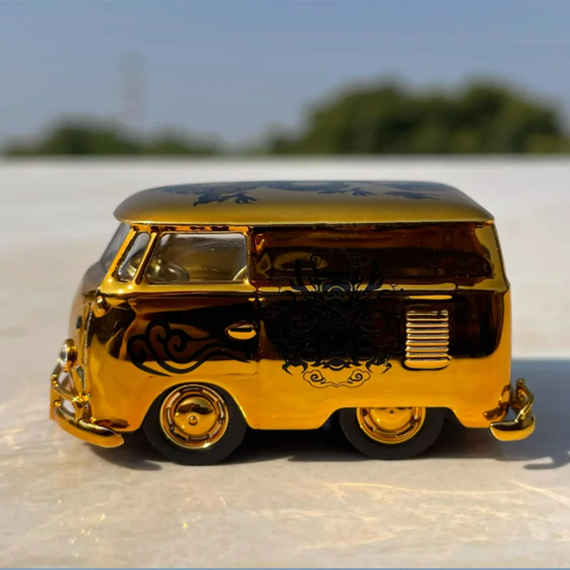 Gold VW T1 Van Diecast Model 1:64 Scale 4 Gold VW T1 Van Diecast Model 1:64 Scale - Image 4