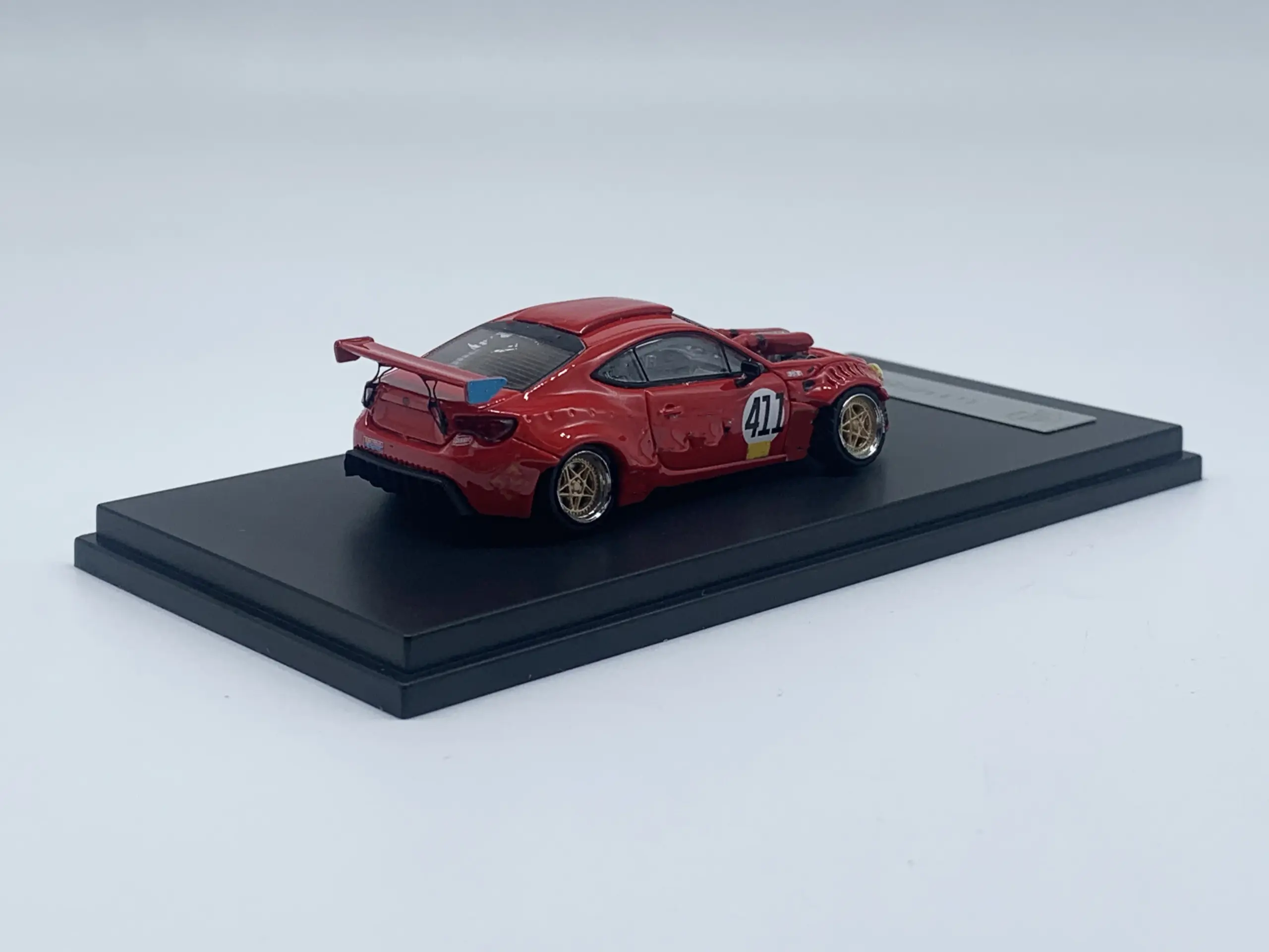 Red 1:64 Diecast Alloy Racing Car Model 2 Red 1:64 Diecast Alloy Racing Car Model - Image 2