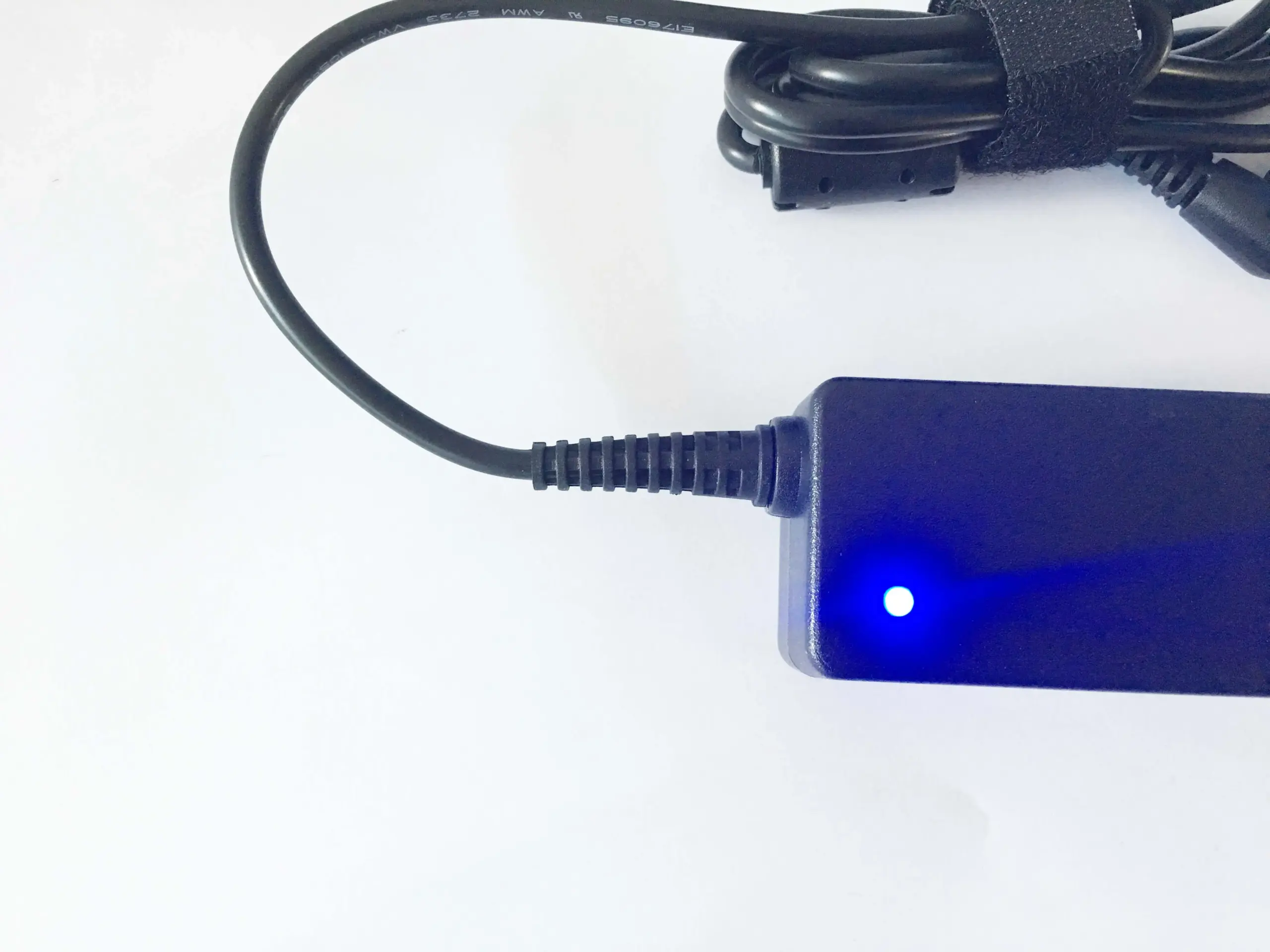 20V, 2A Laptop Power Adapter for Bose Soundbar Solo 5 2 20V, 2A Laptop Power Adapter for Bose Soundbar Solo 5 - Image 2