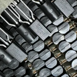 Set of 20 PNP Transistors 50V 2A Takin Chip