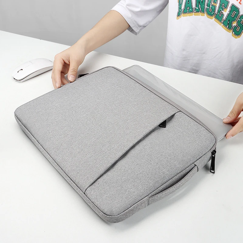 Elegant 13.3"-15.6" Laptop Sleeve in Grey or Black 2 Elegant 13.3"-15.6" Laptop Sleeve in Grey or Black - Image 2