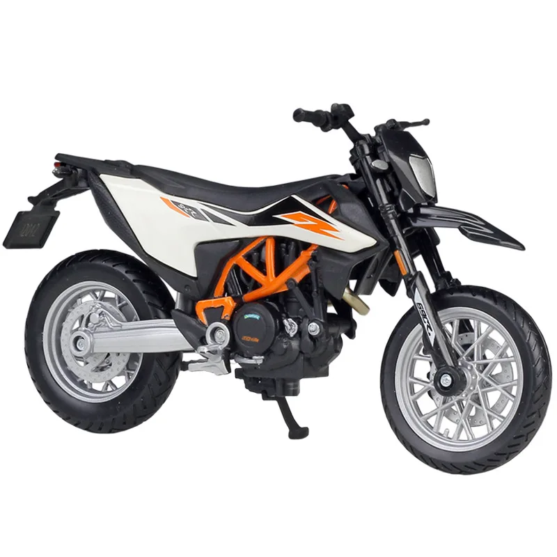 KTM 690 SMC R 1:18 Diecast Motorcycle Model 5 KTM 690 SMC R 1:18 Diecast Motorcycle Model - Image 5