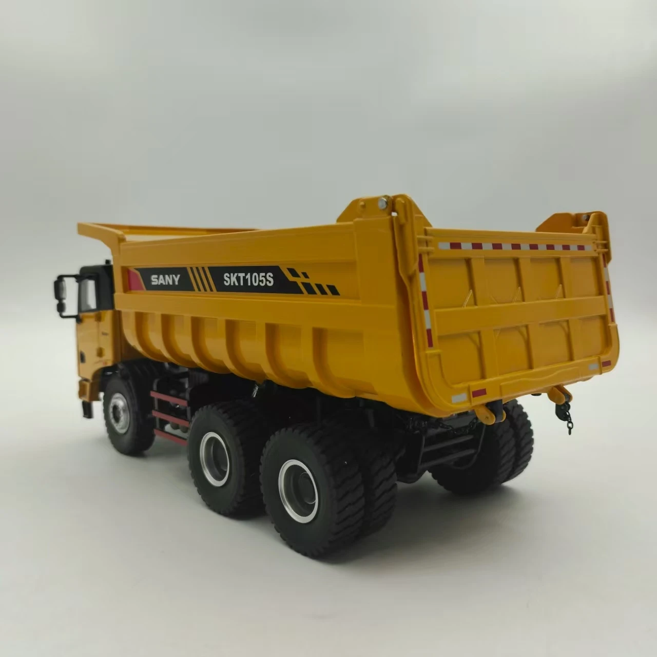 Sany SKT105S Dump Truck Miniature Model 4 Sany SKT105S Dump Truck Miniature Model - Image 4