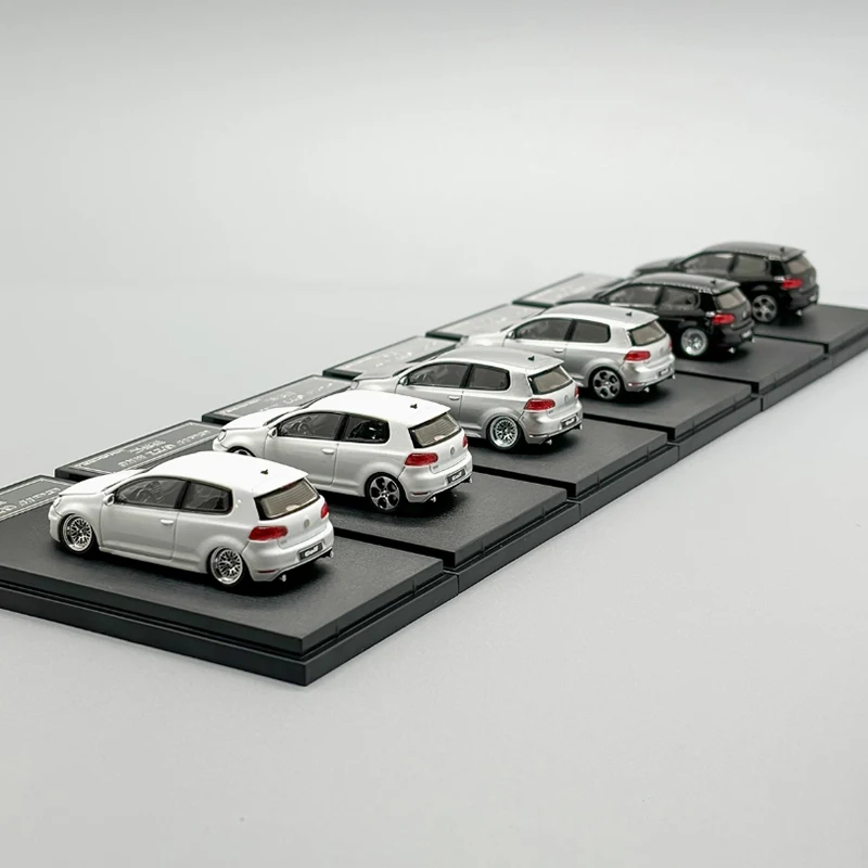 Maxwell VW Golf GTI MK6 Alloy Model 1:64 Scale 4 Maxwell VW Golf GTI MK6 Alloy Model 1:64 Scale - Image 4