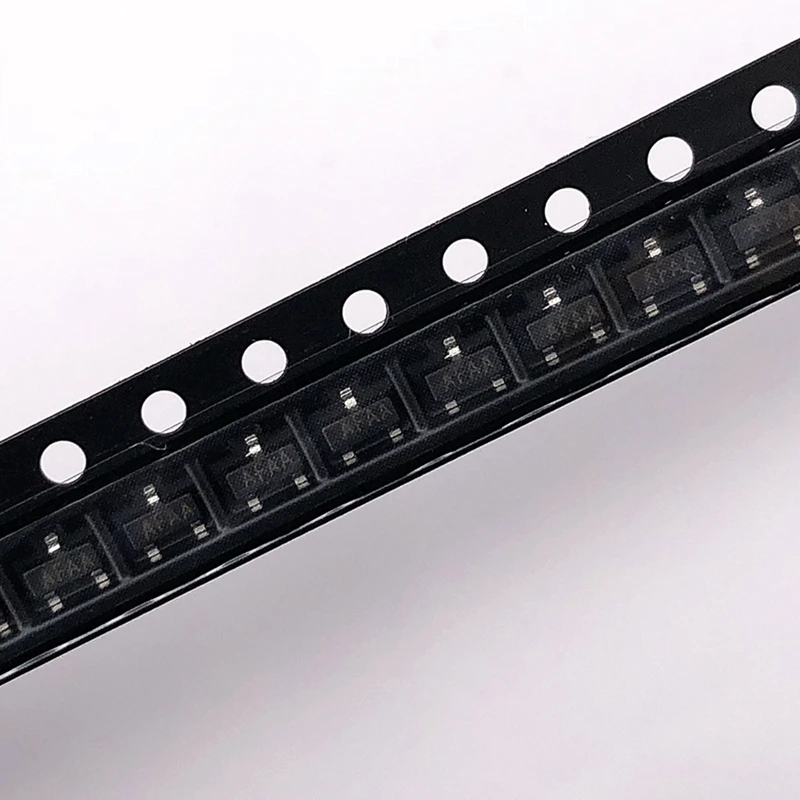 MAX809REUR SMD Microcontroller Voltage Monitor IC (Pack of 100) 2 MAX809REUR SMD Microcontroller Voltage Monitor IC (Pack of 100) - Image 2