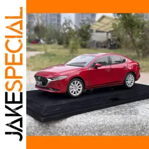 Red Mazda 3 Axela 1:18 Diecast Model