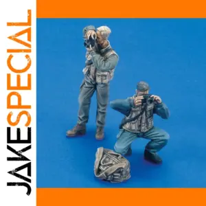 WWII Photographer Miniatures 1/35 Scale Set