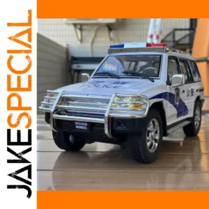 Police Mitsubishi Pajero Montero Sport 1:18 Diecast Model