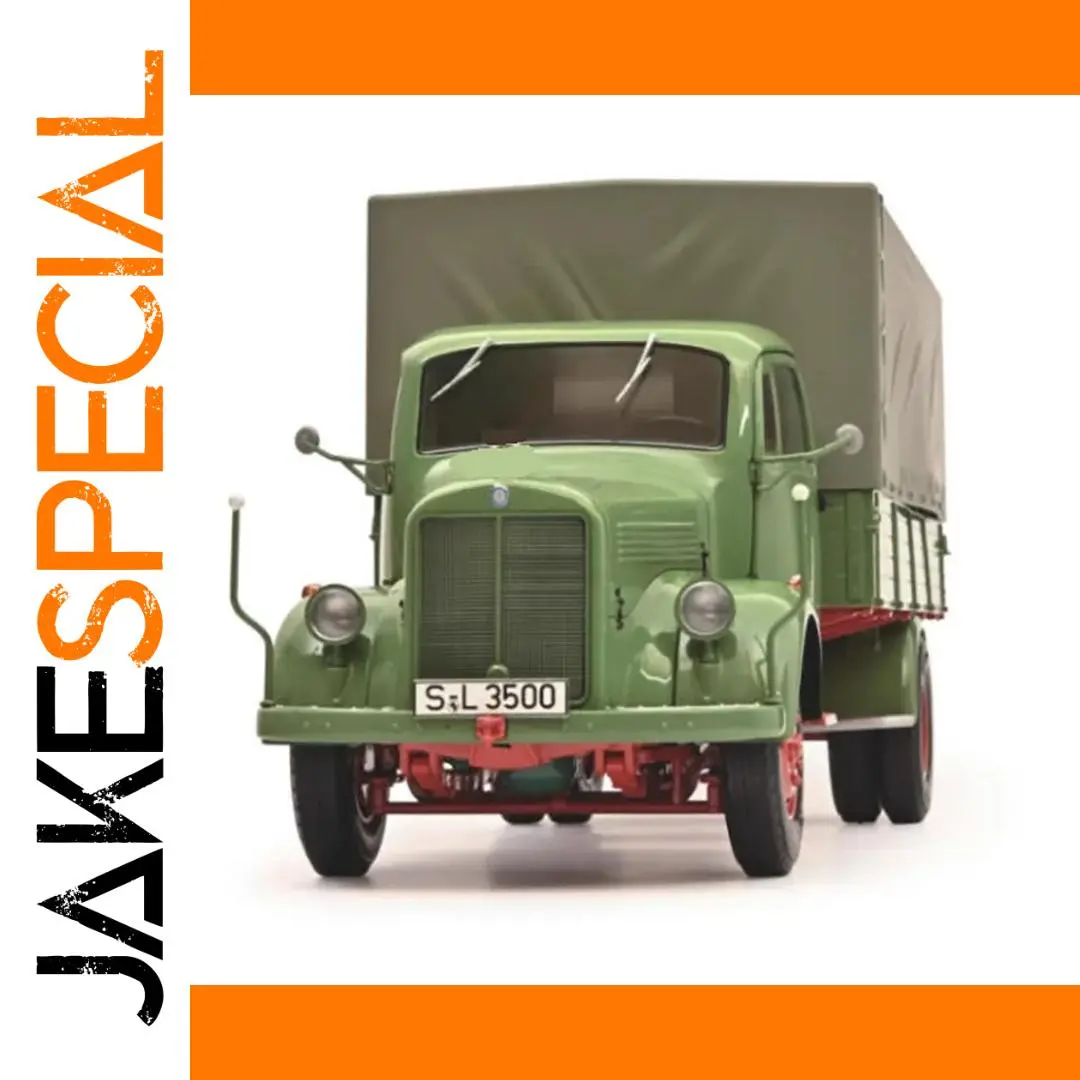 Vintage Green Alloy Truck Model 1:18 Scale 1 Vintage Green Alloy Truck Model 1:18 Scale