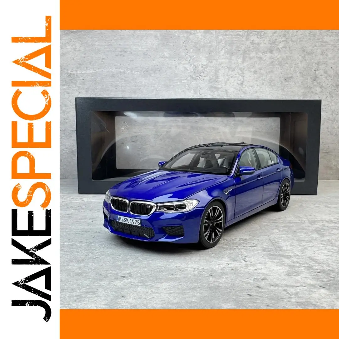 Blue BMW M5 F90 1:18 Die-Cast Model 1 Blue BMW M5 F90 1:18 Die-Cast Model