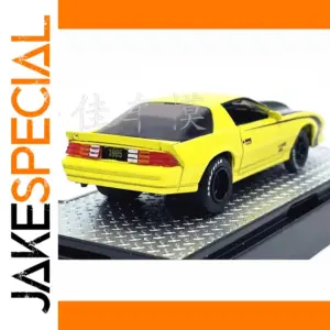 1985 Camaro IROC-Z Diecast Model in Bright Yellow